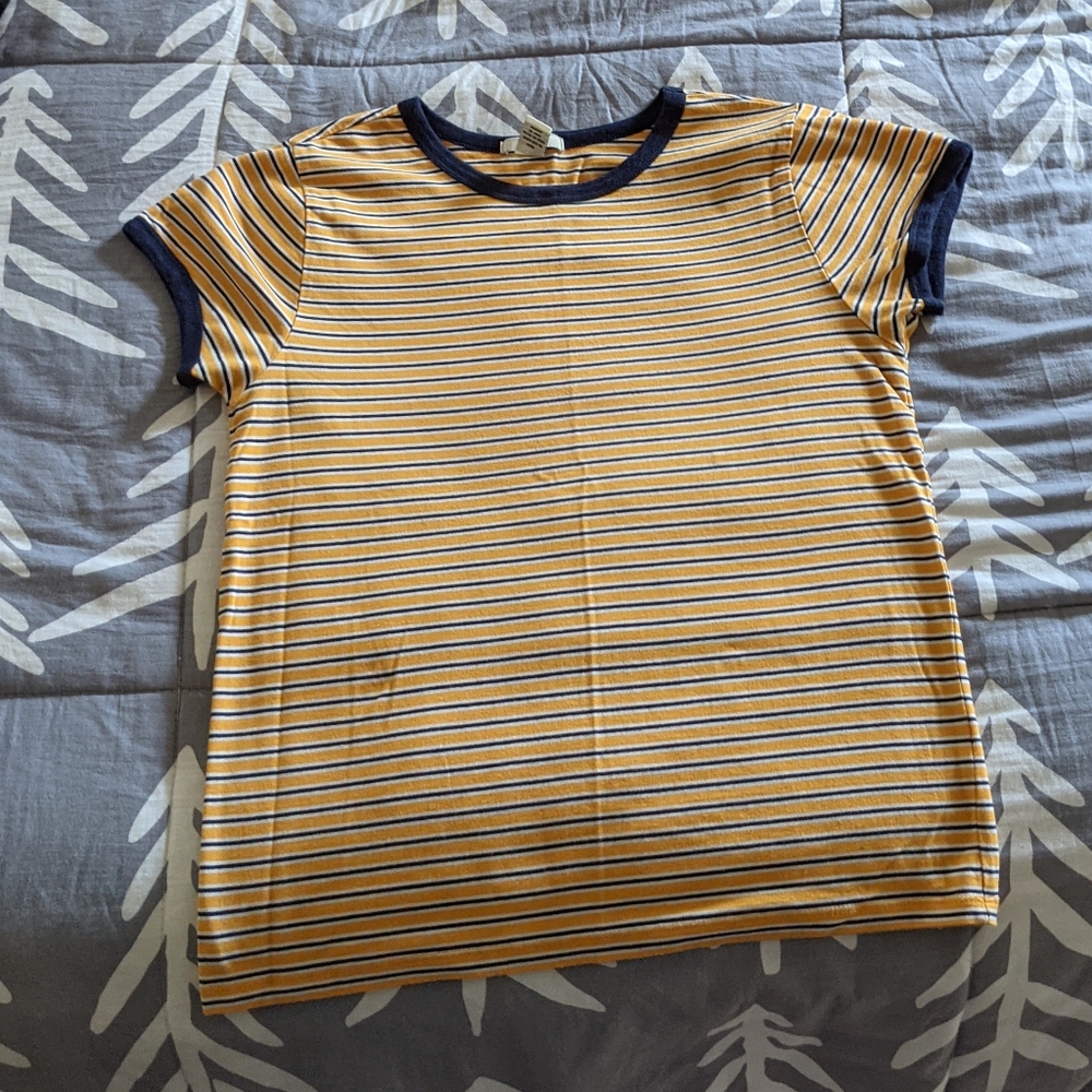 Forever 21 tee